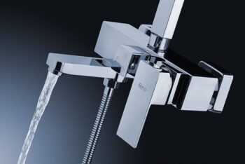 REA REA - Sprchový set s batériou 150mm s otočným výtokom Navaro REA-P0802