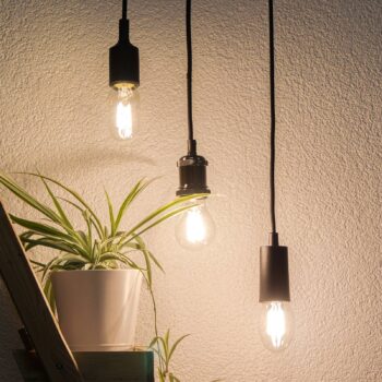 SEGULA LED E27 8W Tube 2 700 K číra stmievateľná