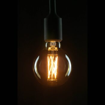 SEGULA LED žiarovka E27 G95 5W 2 200K zlatá stmievateľná