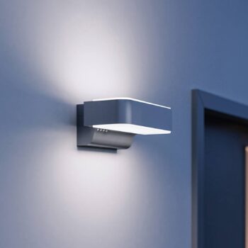 STEINEL LED vonkajšie nástenné svietidlo L 810 SC, senzor, strieborná