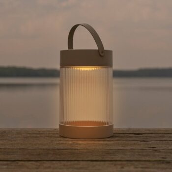 Solárna stolová lampa Coupar, piesková farba, plast, IP44