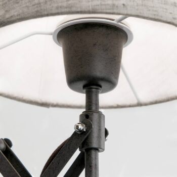 Stojaca lampa Factory s ľanovým tienidlom