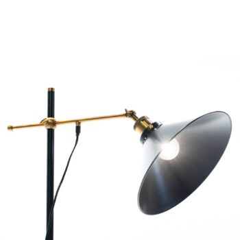 Stojaca lampa Lenius s pohyblivým tienidlom