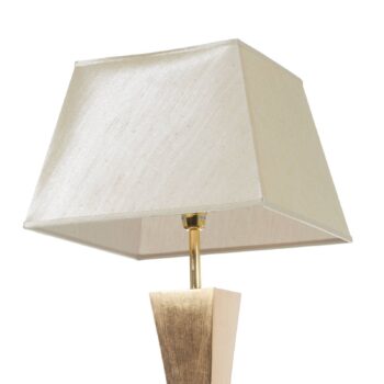 Stojaca lampa s ušľachtilým dizajnom, zlatá