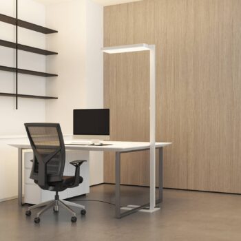 Stojacia lampa Arcchio LED Timon, 195 cm, biela, 54 W, hliník