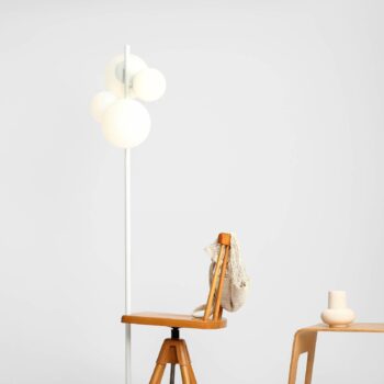 Stojacia lampa Dione, 4-plameňová, biela