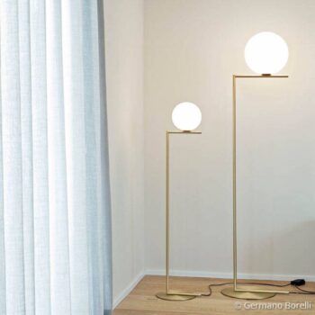 Stojacia lampa FLOS IC F2 brúsená mosadz