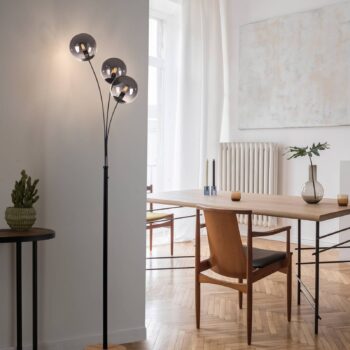 Stojacia lampa Green Widow so skleneným tienidlom