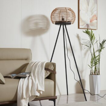 Stojacia lampa Lindby Ediz, čierna, drevo, výška 159 cm, E27