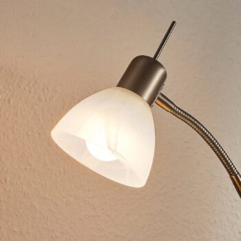 Stojacia lampa Lindby Gwendolin, 160 cm, sklo, E14, nastaviteľná