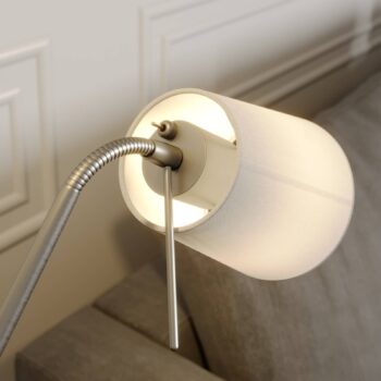 Stojacia lampa Lindby Nantwin, 175 cm, biela, nikel, textil