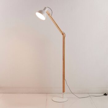 Stojacia lampa Lindby Shivanja, drevo, nastaviteľná, 146 cm, E27