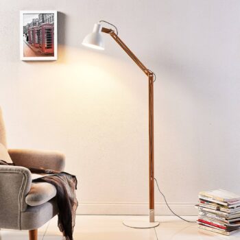 Stojacia lampa Lindby Shivanja, drevo, nastaviteľná, 146 cm, E27