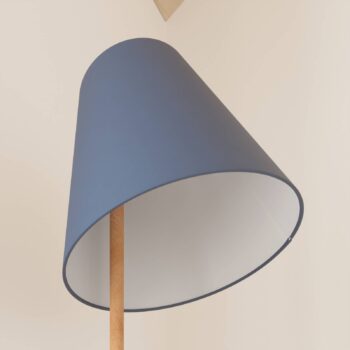 Stojacia lampa Lucande Jinda, modrá, drevo, látka, 160 cm, E27
