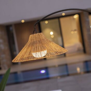 Stojacia lampa Newgarden Niza LED, vnútorná/vonkajšia, 168 cm