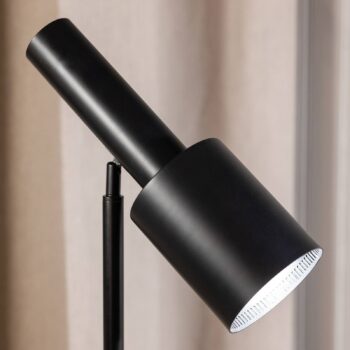 Stojacia lampa Ozzy z kovu, hlava nastaviteľná