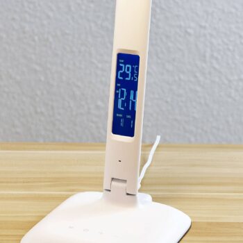 Stolná LED lampa Lindby Ludmilla, výška 34 cm, biela, displej