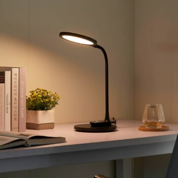Stolná LED lampa Lindby Valtaria, čierna, CCT, stmievateľná