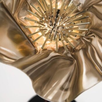 Stolná LED lampa Slamp LaFleur, dobíjateľná batéria, zamatová