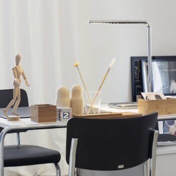 Stolná LED lampa TECNOLUMEN LUM, chróm