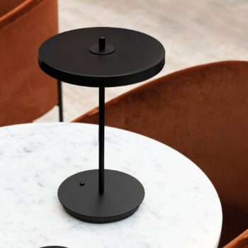 Stolná LED lampa UMAGE Asteria Table, USB, čierna/čierna