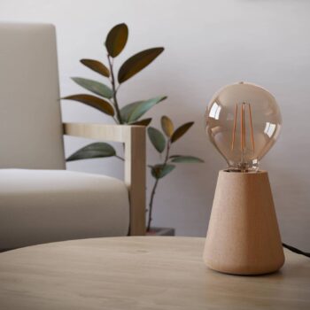 Stolná lampa Asby, svetlé drevo, výška 10 cm, drevo