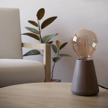 Stolná lampa Asby, tmavé drevo, výška 10 cm, drevo