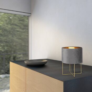 Stolná lampa Aura, zamatové tienidlo, výška 32 cm, sivá