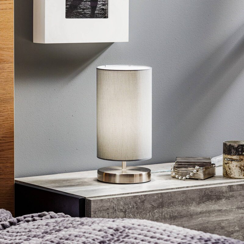 Stolná lampa Claire so sivým látkovým tienidlom Stolná lampa Claire so sivým látkovým tienidlom