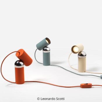 Stolná lampa FLOS Bilboquet, béžová, otočná, GU10-LED