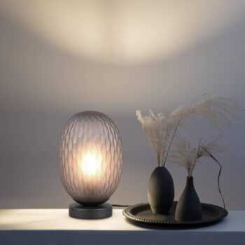 Stolná lampa Facette, dymovo sivá, výška 29 cm, sklo, E27