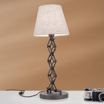 Stolná lampa Factory v priemyselnom vzhľade