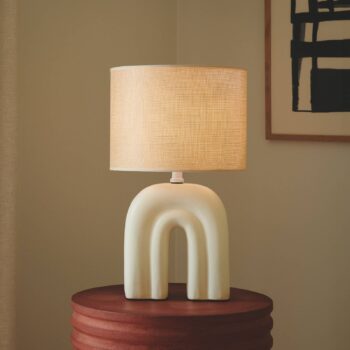 Stolná lampa Haze, keramika, textilné tienidlo, béžová