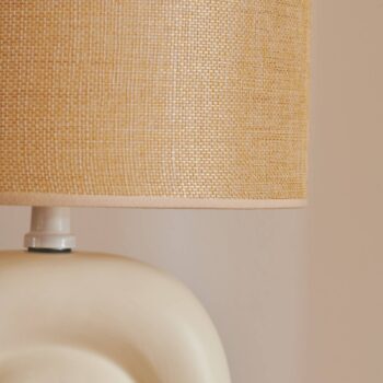 Stolná lampa Haze, keramika, textilné tienidlo, béžová