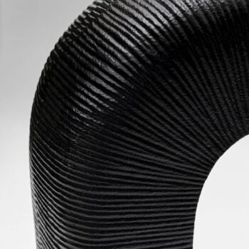 Stolná lampa KARE Tube, čierna/biela, ľanový textil, výška 79 cm