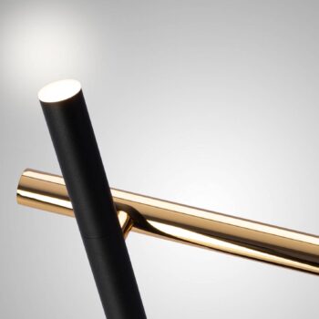 Stolná lampa LED Varas, čierna/zlatá, dvojsvetelná verzia