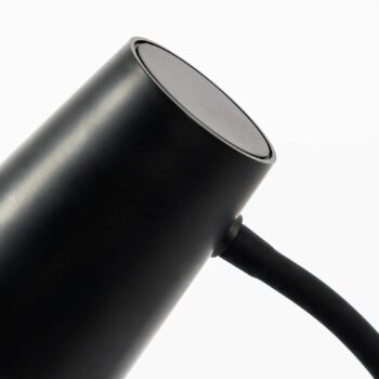 Stolná lampa Lindby Ailina LED, objímková základňa, čierna