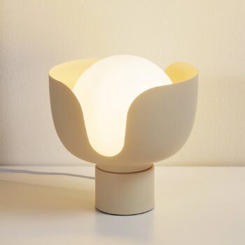 Stolná lampa Lindby Fiora, béžová, sklo, kov, Ø 20 cm