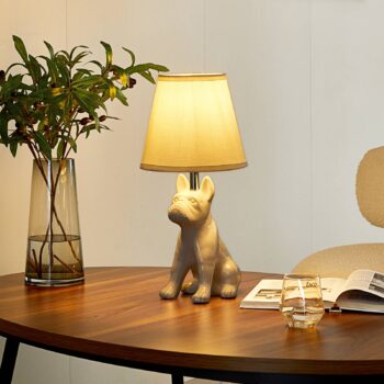 Stolná lampa Lindby Herry, biela, keramika, pes, výška 46,5 cm