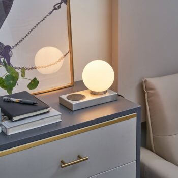 Stolná lampa Lindby Junis, nikel, funkcia nabíjania