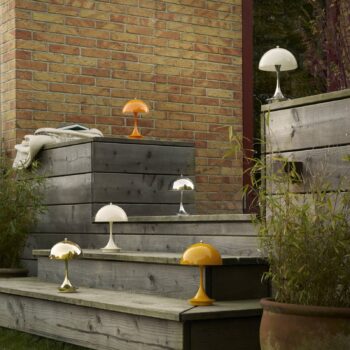 Stolná lampa Louis Poulsen Panthella Portable 160 V3 opálová biela