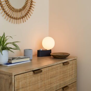 Stolná lampa Tala Hliník, guľa, stmievanie, zafírovo modrá