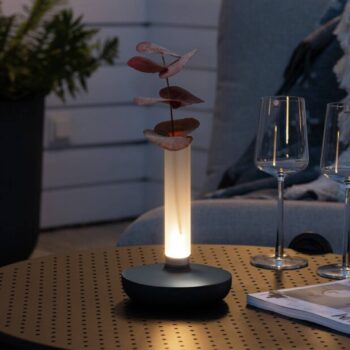 Stolová LED lampa Biarritz, IP54 batéria CCT sivá