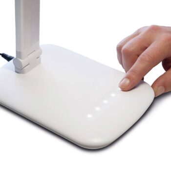 Stolová LED lampa MAULjazzy, biela, výška 43 cm, stmievateľné USB port