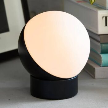 Stolová lampa Beacon Mikoh, čierny kov, sklo