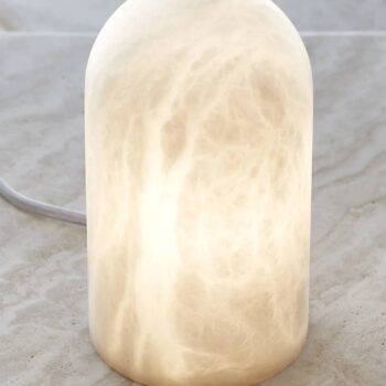 Stolová lampa Beacon Panton, biely alabastrový kameň, výška 17,5 cm