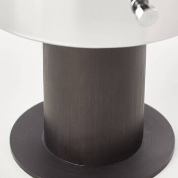 Stolová lampa Beth s tienidlom z dymového skla