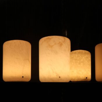 Stolová lampa Capsule LED v alabastrovej farbe Výška 25,2 cm