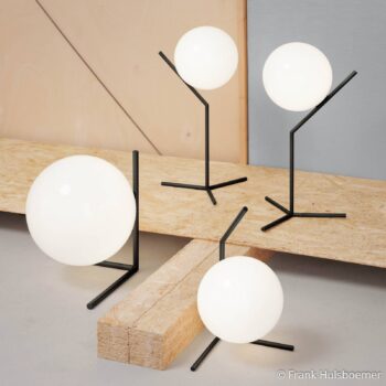 Stolová lampa FLOS IC T2, čierna