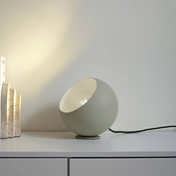 Stolová lampa Lindby Solomia, zelená, železo, Ø 20 cm